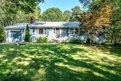 40 Goose Point Rd, Barnstable, MA 02632 photo 2