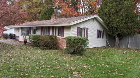 226 Jon Dr, Brockton, MA 02302