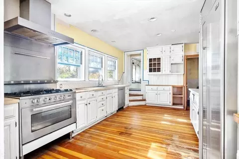 62 Winter St, Hingham, MA 02043 photo 7