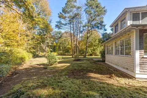 62 Winter St, Hingham, MA 02043 photo 2
