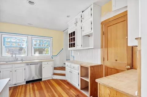 62 Winter St, Hingham, MA 02043 photo 9