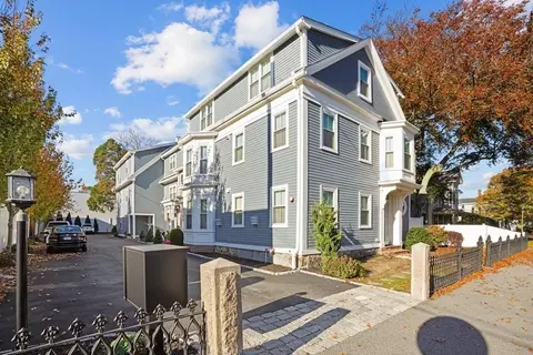25 Cherry St #6, Danvers, MA 01923 photo 2