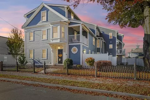25 Cherry St #6, Danvers, MA 01923