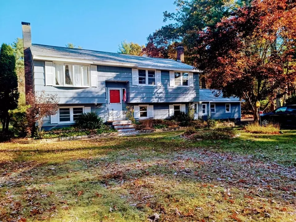 435 Foundry St, Easton, MA 02356 34 Photos Movoto