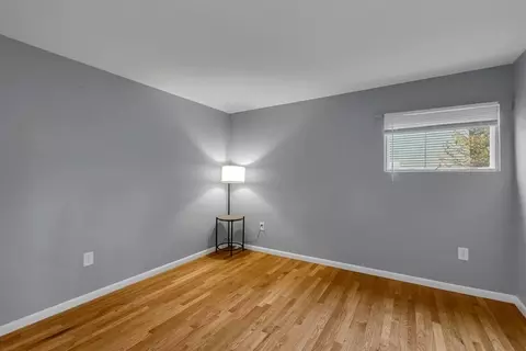 97 Hadley St, Springfield, MA 01118 photo 23