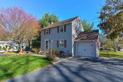 2 Marion Ave, Auburn, MA 01501