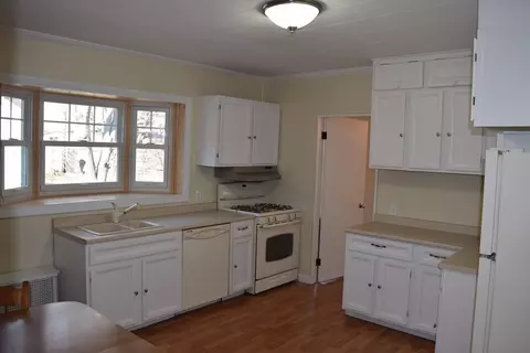175 June St, Worcester, MA 01602 photo 6