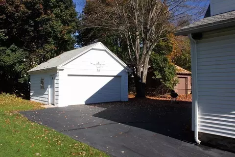 175 June St, Worcester, MA 01602 photo 5