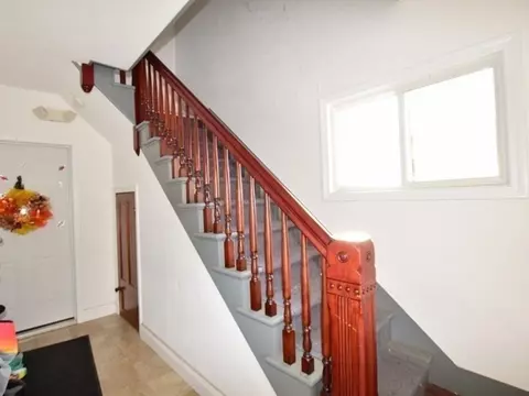 6 Brookline St, Webster, MA 01570 photo 5