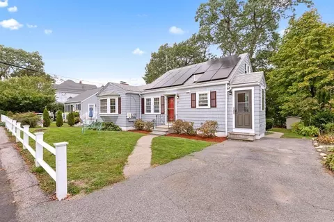 43 Fairview St, Dedham, MA 02026 photo 2