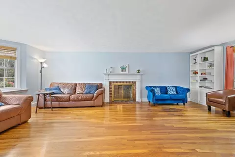 43 Fairview St, Dedham, MA 02026 photo 4