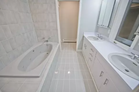 65 Forest St, Brookline, MA 02445 photo 38
