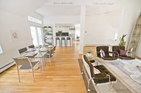 65 Forest St, Brookline, MA 02445 photo 10