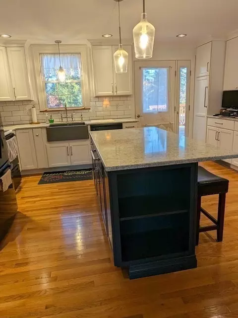 17 Stephen Dr, Webster, MA 01570 photo 4