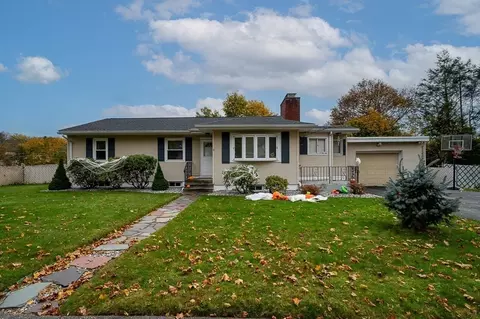 9 Jenney St, Shrewsbury, MA 01545