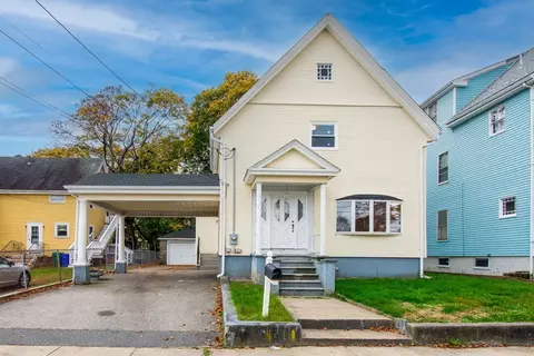 71 Emory St, Attleboro, MA 02703