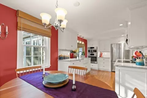 28 Willow St, Reading, MA 01867 photo 9