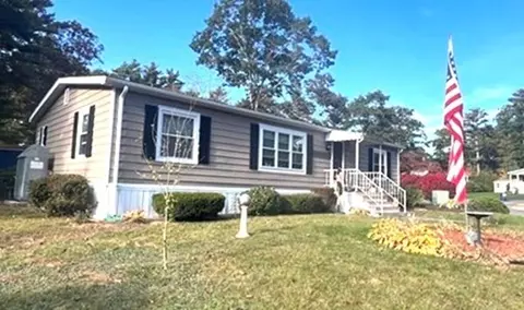 15 S Meadow Vlg # -1, Carver, MA 02330