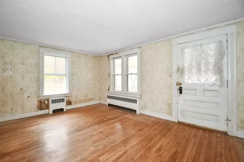 62 Pine Ave, Leicester, MA 01611 photo 2