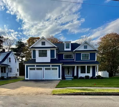 835 Webster St, Needham, MA 02492