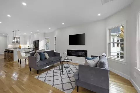 73 Orchard St #2, Cambridge, MA 02140