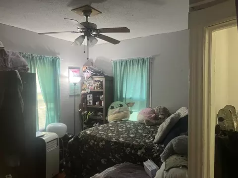63 Beaumont St, Springfield, MA 01108 photo 8