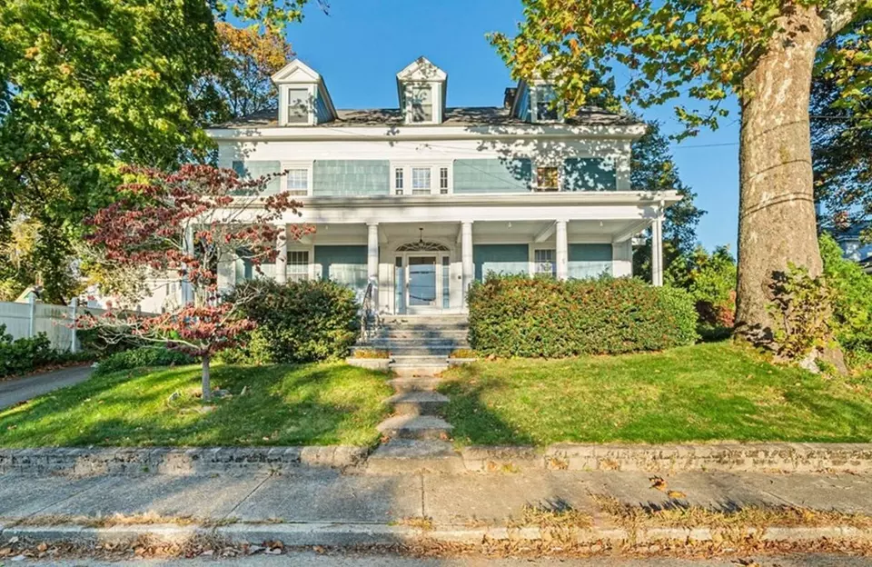 19 Charles St, Braintree, MA 02184 42 Photos Movoto