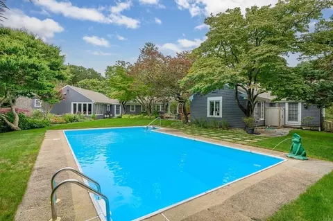 45 Old Jail Ln, Barnstable, MA 02630 photo 5