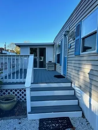 40 Amos Way, Wareham, MA 02558 photo 3