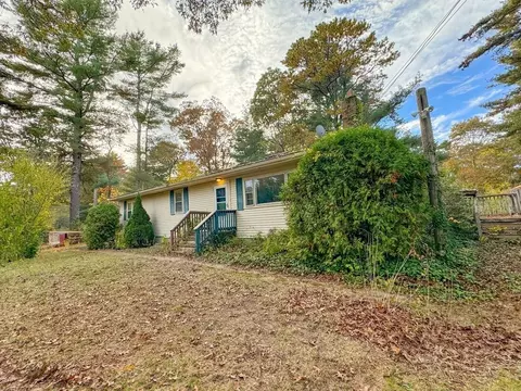 222 Lake Ave, Wareham, MA 02538 photo 3