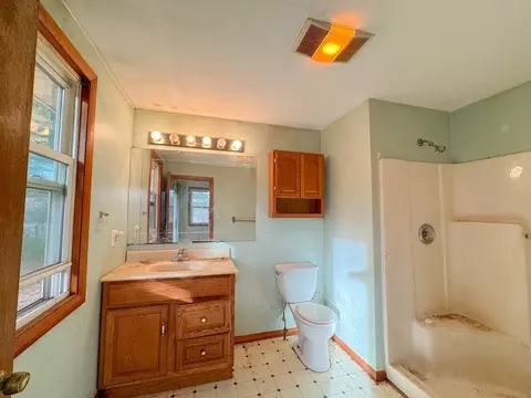 222 Lake Ave, Wareham, MA 02538 photo 11