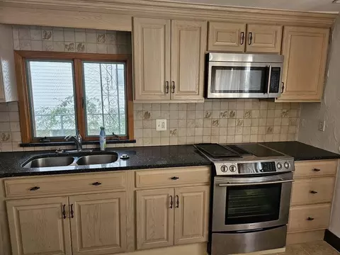 105 Winslow St, Everett, MA 02149 photo 9