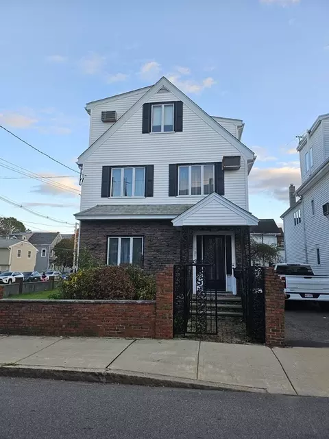 105 Winslow St, Everett, MA 02149 photo 2