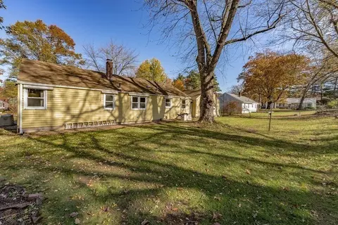 311 Holcomb Rd, Springfield, MA 01118 photo 32