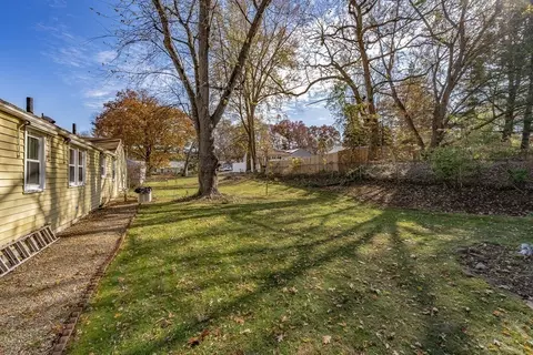 311 Holcomb Rd, Springfield, MA 01118 photo 34