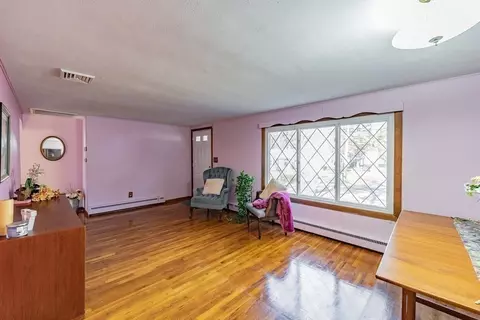311 Holcomb Rd, Springfield, MA 01118 photo 14