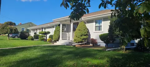 138 Bourn Ave, Somerset, MA 02726
