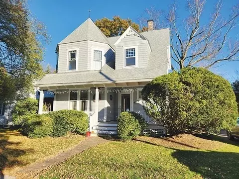 60 Maple St, Framingham, MA 01702 photo 2