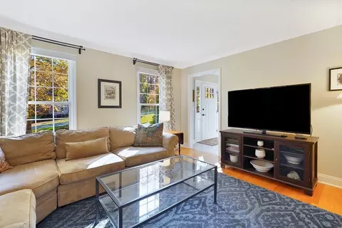 20 Hearthstone Dr, Hebron, CT 06248 photo 6