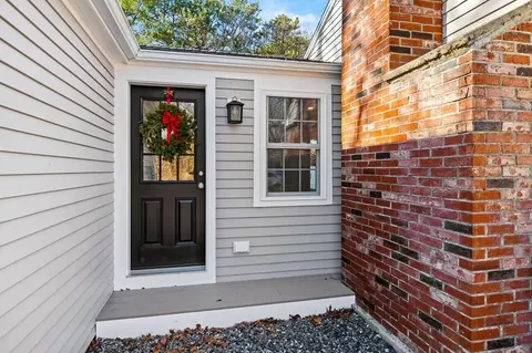 373 Oakland Rd, Barnstable, MA 02601