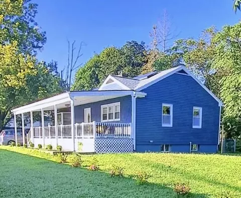 95 Prospect St, Milford, MA 01757