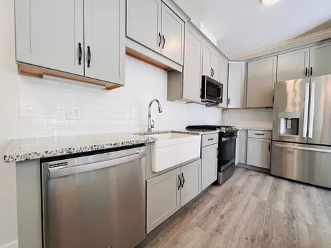 57 Long Point Rd #107, Lakeville, MA 02347