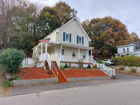 90 Canton St, Fitchburg, MA 01420