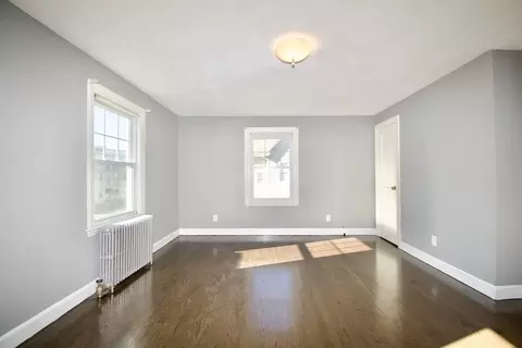 102 Florence St, Springfield, MA 01105 photo 16
