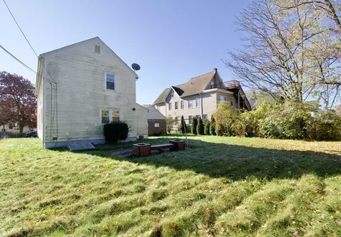 102 Florence St, Springfield, MA 01105 photo 26