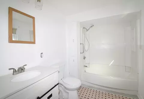 102 Florence St, Springfield, MA 01105 photo 23