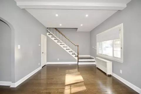 102 Florence St, Springfield, MA 01105 photo 5