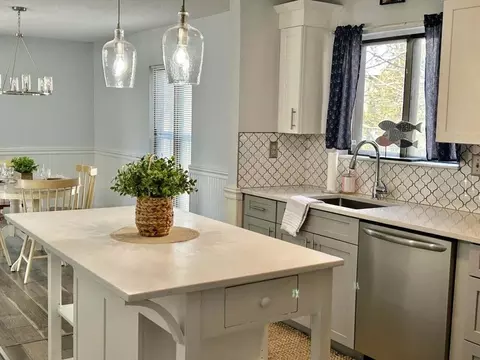 800 Bearses Way #1SB, Hyannis, MA 02601