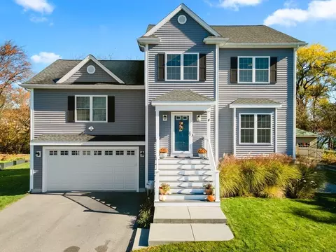 4 Lake Ave, North Attleboro, MA 02760