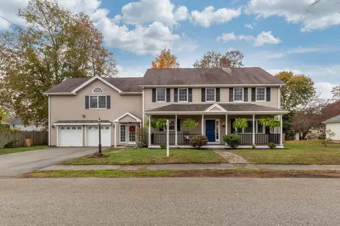 19 Orchard Rd, Hamilton, MA 01982